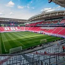 Red Bull Arena Leipzig : accès au stade et visite guidée à pied