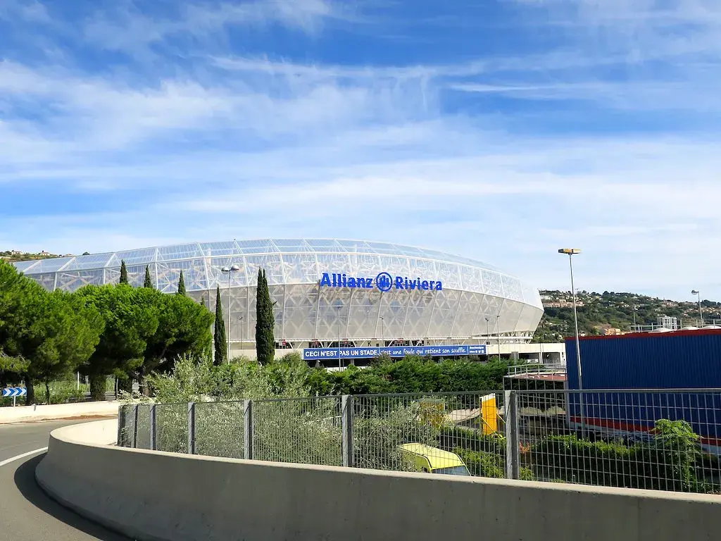 Allianz Riviera: das Stadion von außen