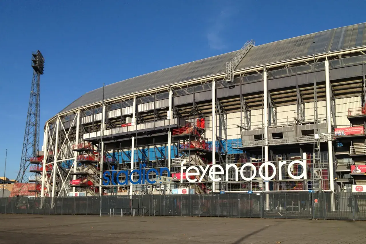 De Kuip : l'extérieur du stade