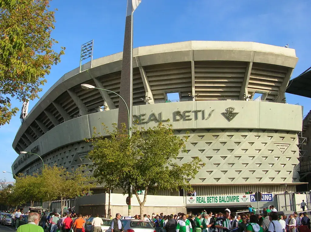 Estadio Benito Villamarín : l'entrée du stade