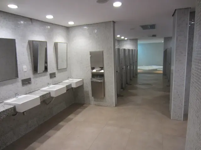 Maracanã : les douches du vestiaire