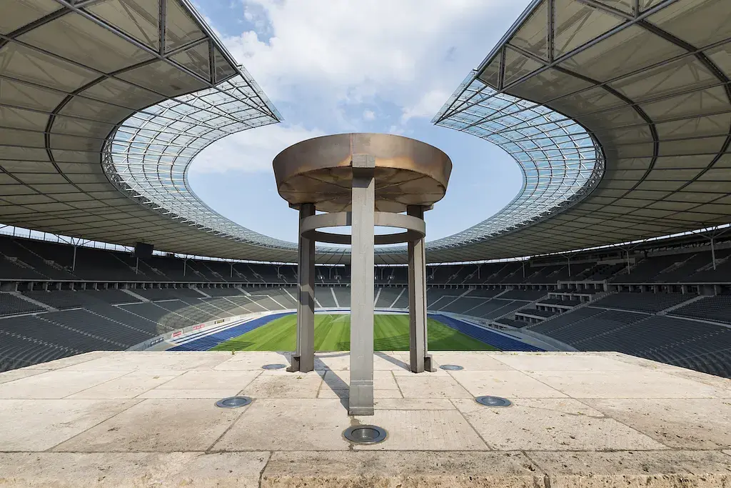 Olympiastadion Berlin : la vasque olympique