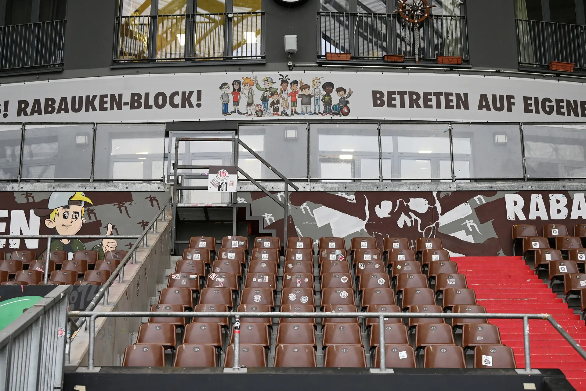 Millerntor-Stadion: the stands