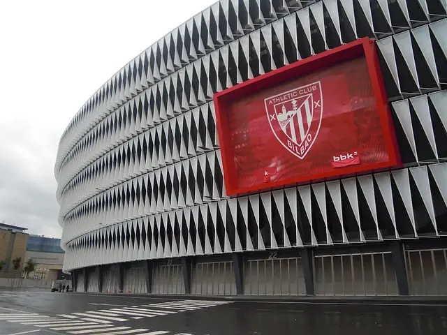 San Mamés : l'extérieur du stade