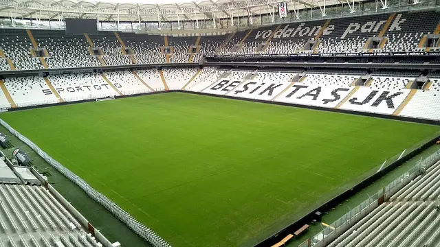 Tüpraş Stadyumu