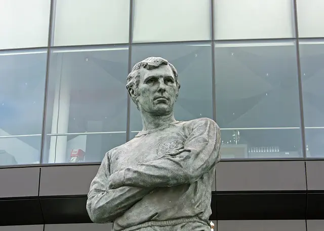 Wembley Stadium: die Bobby-Moore-Statue