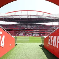 Lissabon: Tour durch das Benfica Luz-Stadion mit Souvenir-Schal